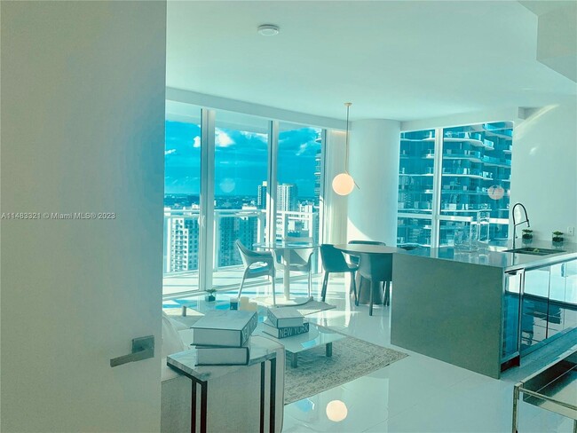 Building Photo - 1080 Brickell Ave