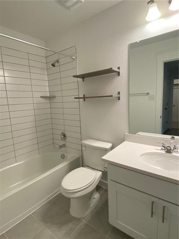 Building Photo - 652 Pheasant Hill Ln