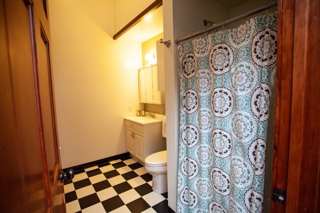 Building Photo - 119 S Main St