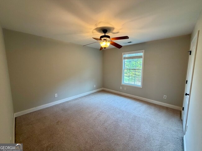 Building Photo - 301 Conway Ct