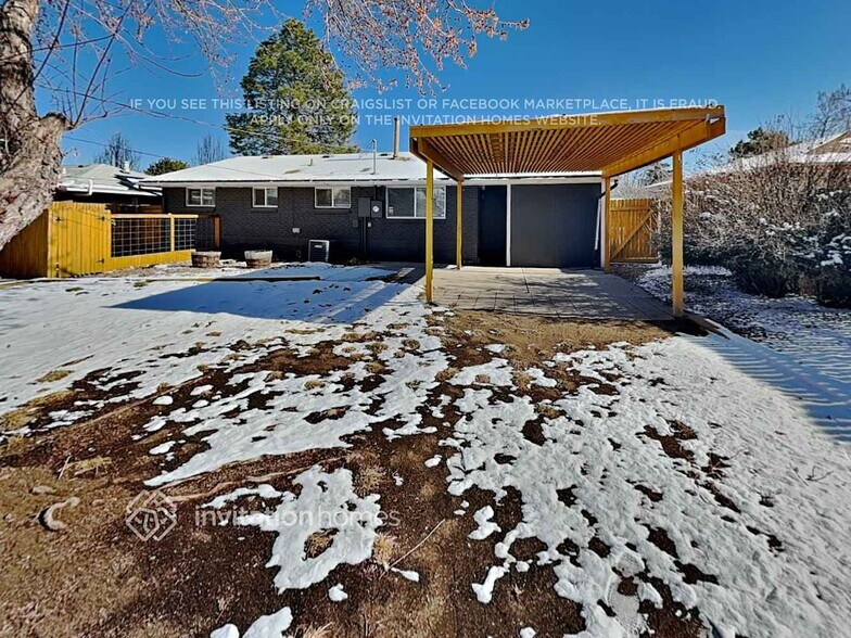 Building Photo - 1415 S Depew St