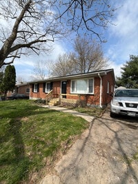 Building Photo - 2477 Wanda Way