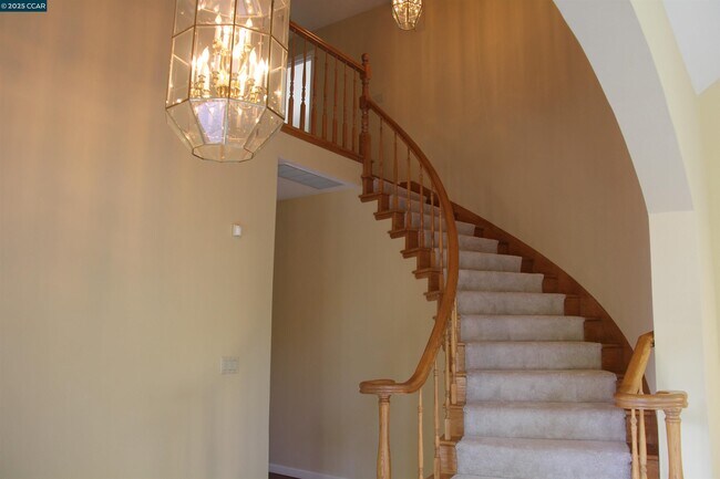 Building Photo - 4106 Quail Run Dr
