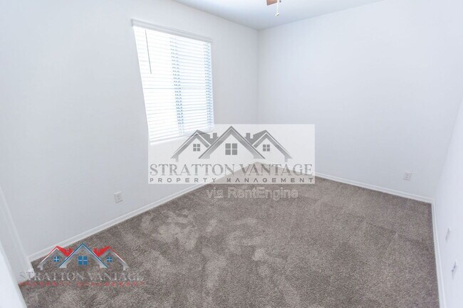 Building Photo - 22486 E Russet Rd