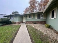 Building Photo - Updated 3 Bedroom 1.5 Bathroom Home in Desirable Arden Park!