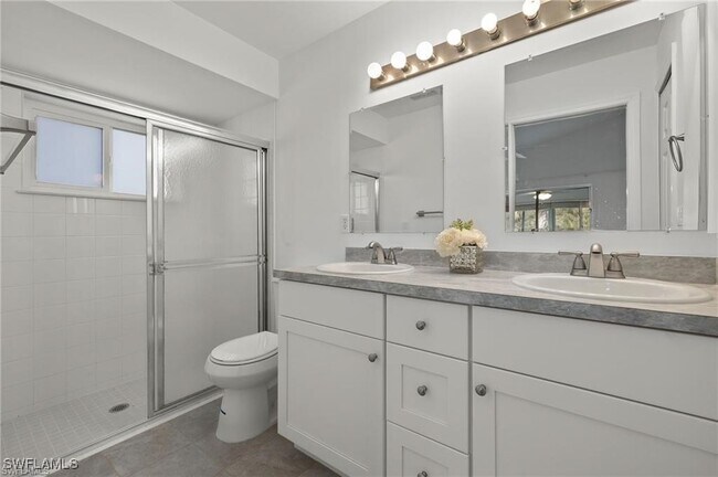 Building Photo - 16841 Sanibel Sunset Ct