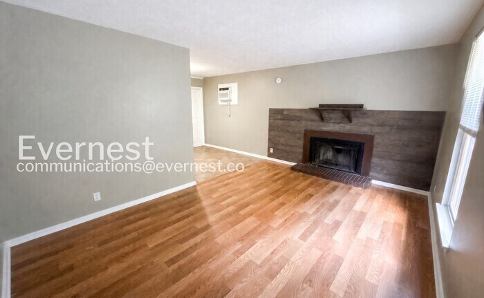 Building Photo - 5114 Linbar Dr