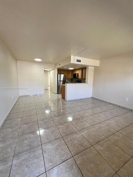 Building Photo - 675 NW 85th Ct