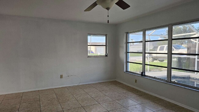 Building Photo - 3 Bedroom Pool Home in North Port - Rent I...