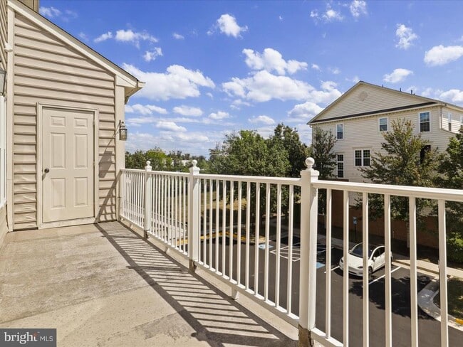 Building Photo - 42282 Terrazzo Terrace