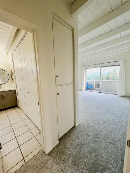 Building Photo - 2113 Clark Ln