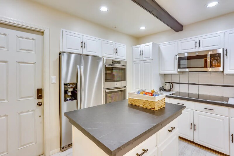 Building Photo - 4922 Westbranch Hwy