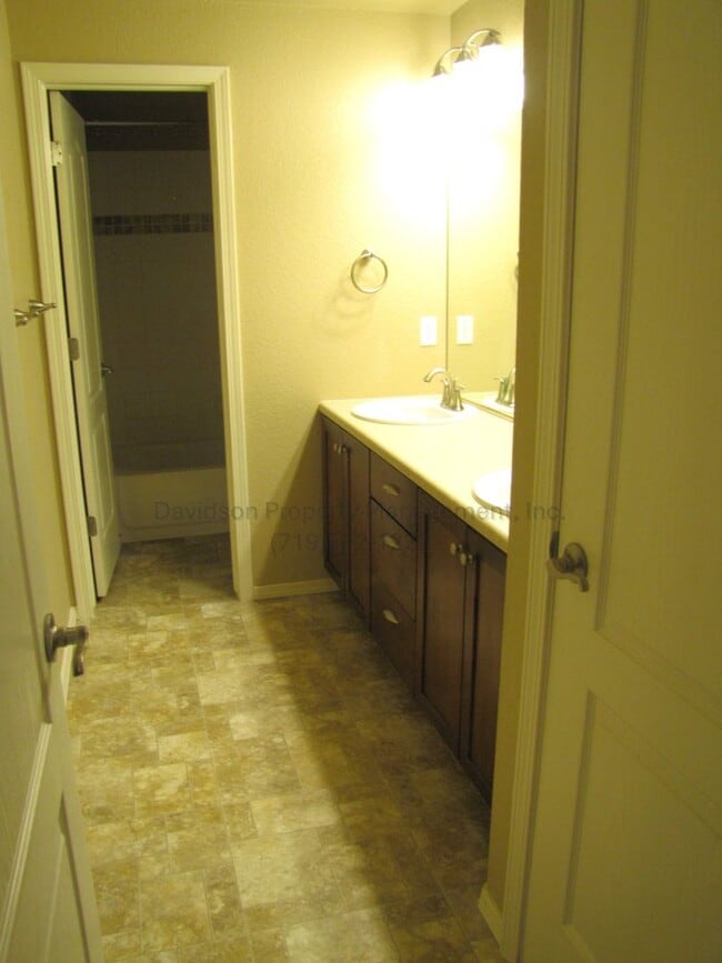 Building Photo - Stunning 4 Bedroom House in Wolf Ranch