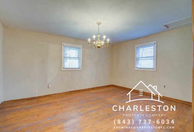 Building Photo - 756 Seaman Ln