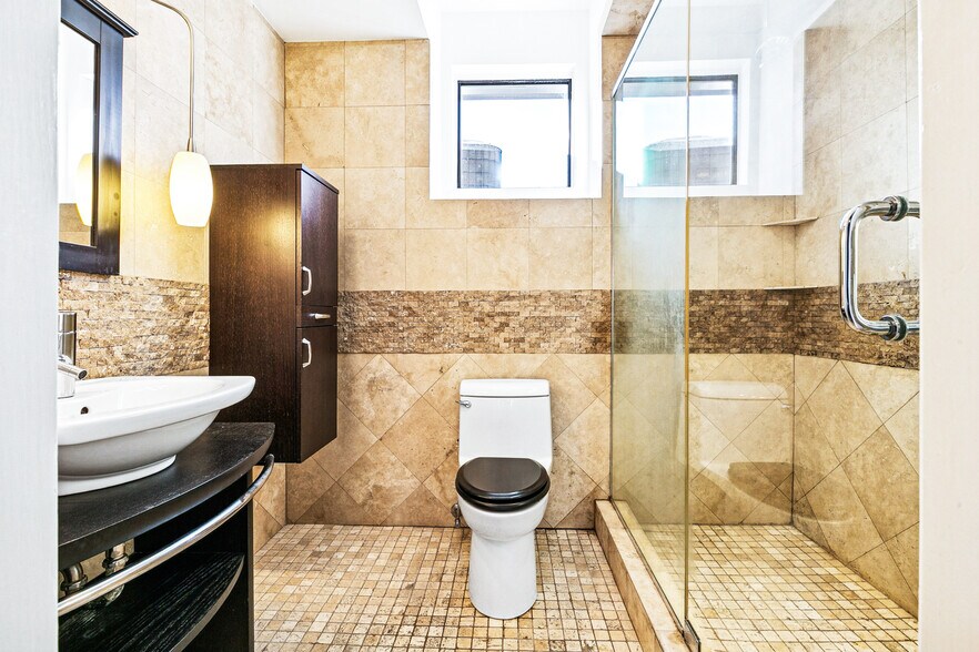 Building Photo - 8654 Pontchartrain Blvd