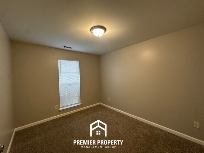 Building Photo - Newly Renovated 3BR Cordova Home | Vaulted Ceilings, Fireplace, 2-Car Garage & Luxury Primary Suite