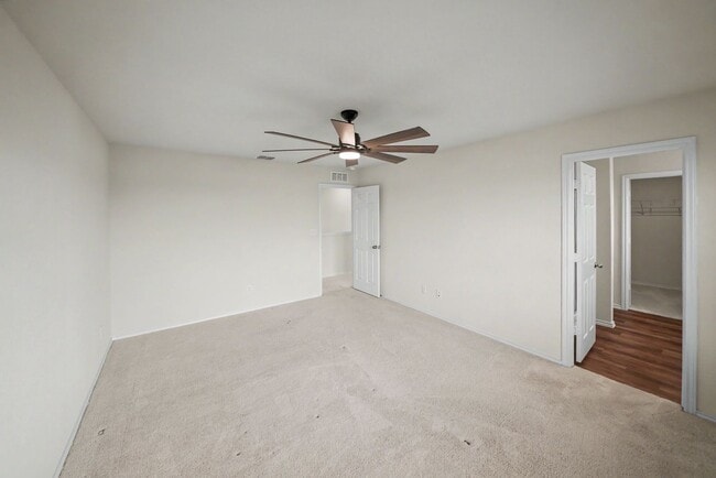 Building Photo - Open-Concept 3BR + Game Room Near Fort Sam & Randolph - Realtor Commission: $500