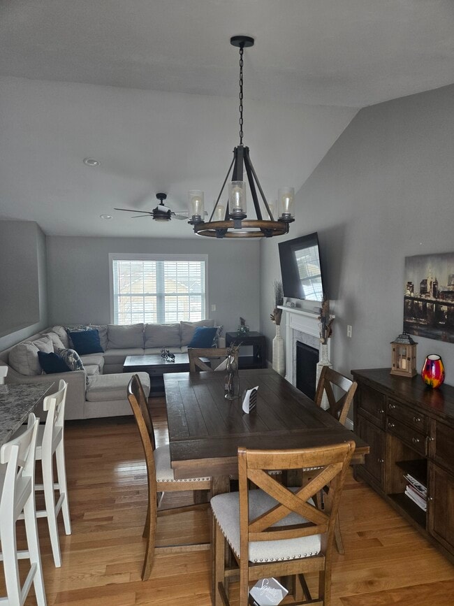 Building Photo - 182 Danielle Dr