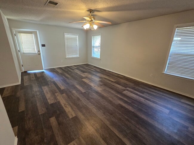 Building Photo - 829 Satellite View