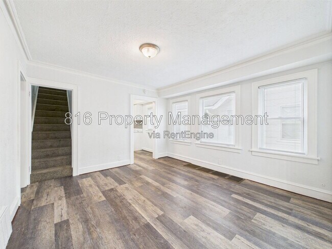 Building Photo - 5611 Olive St