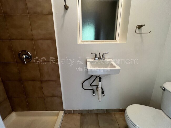 Building Photo - 2144 W Estes Ave