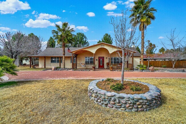 Building Photo - Upper Valley 3 Bedroom 2 Bath