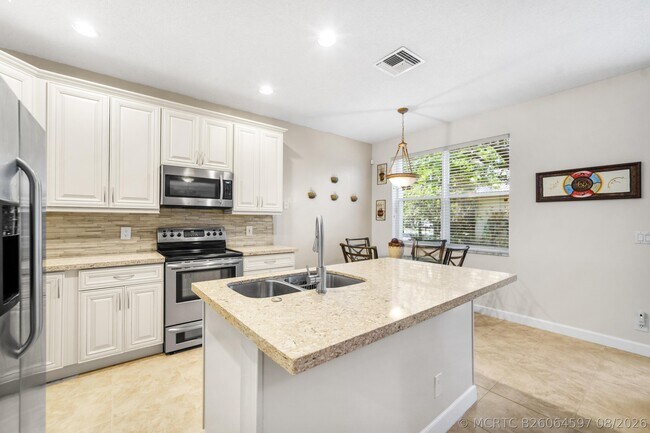 Building Photo - 5106 Heron Ct