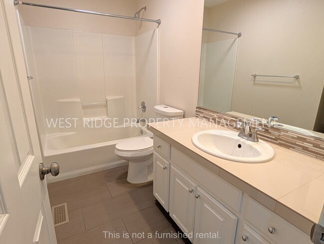 Building Photo - 5530 SW Coronado St
