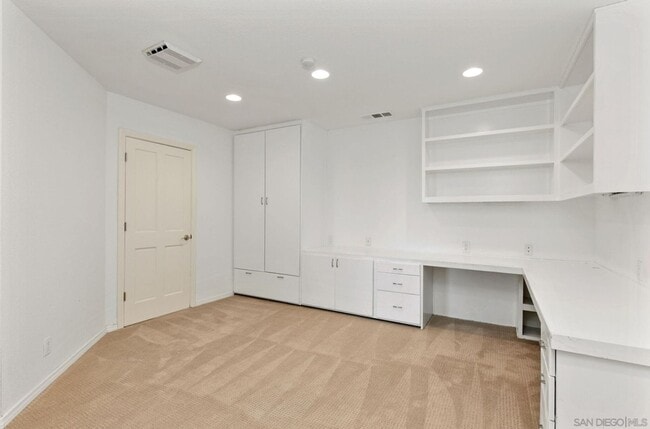 Building Photo - Spacious 4-Bedroom Home with Pool, Panoramic Views, and Solar on 1.5 Acres