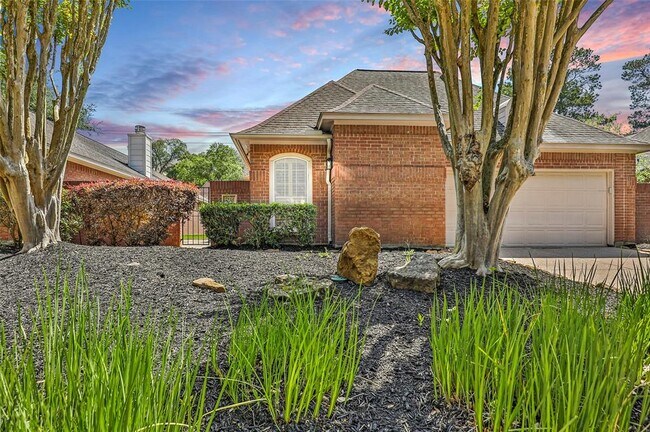 Building Photo - 3306 Redwood Lake Dr
