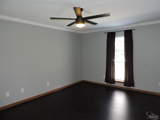 Building Photo - 1270 Palisade Rd