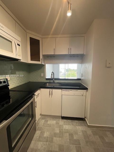 Building Photo - 498 NW 165th St