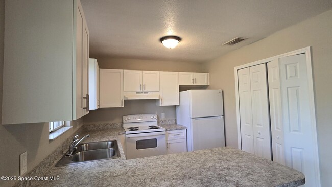Building Photo - 1535 Mango Tree Dr