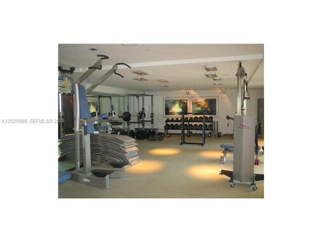 Building Photo - 325 S Biscayne Blvd