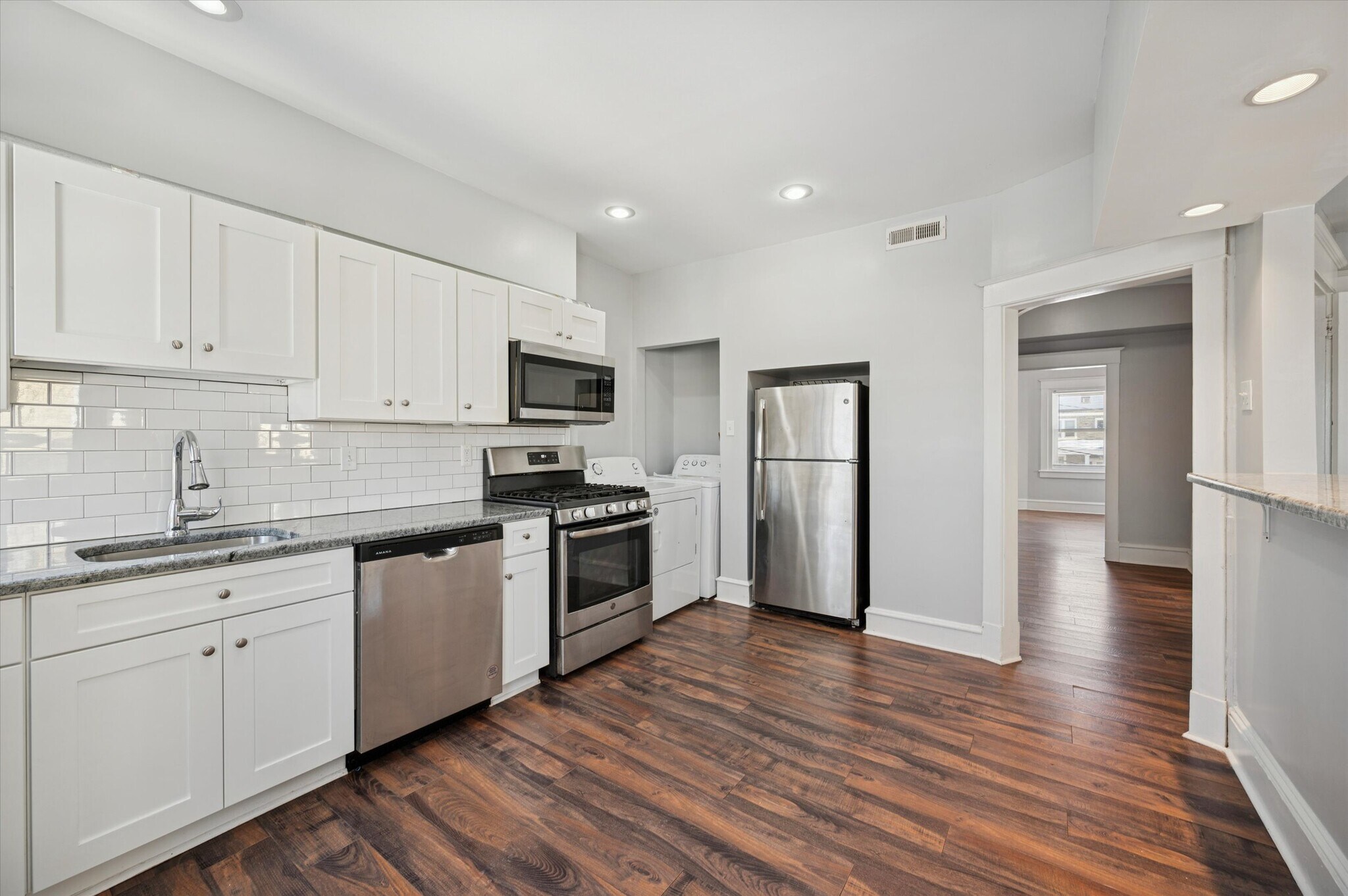 Building Photo - 1609 Upland Ave