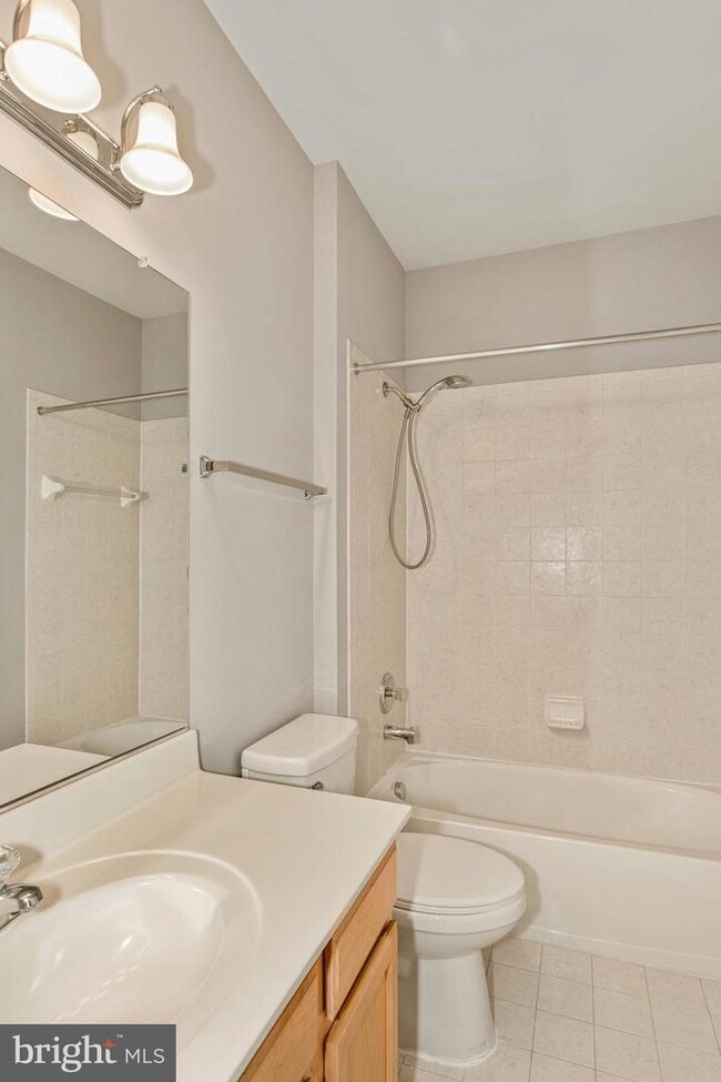 Building Photo - 22987 Eversole Terrace
