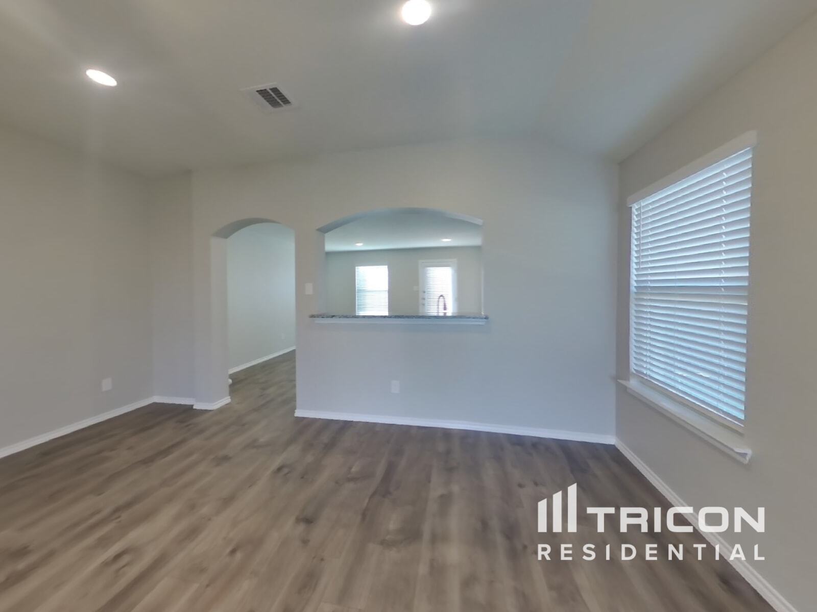 Building Photo - 2514 Henley Dr