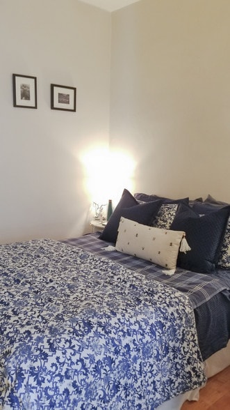 Bedroom 2 (2nd view) - 2017 W Cullom Ave