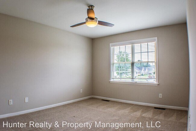 Building Photo - 3 br, 2.5 bath House - 2535 Wynbrook Drive