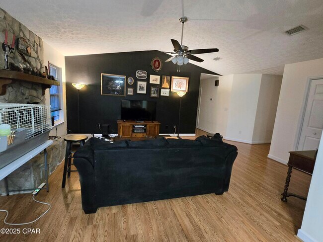 Building Photo - 5430 Olympia Dr