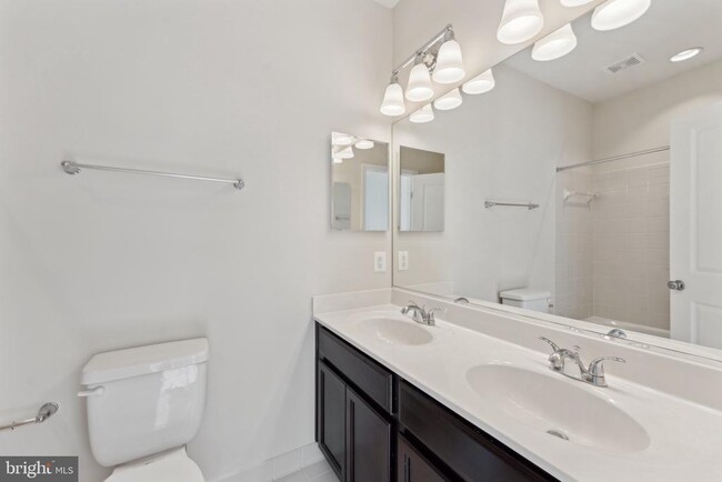 Building Photo - 381 Buckeye Cir