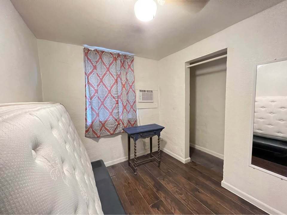 Building Photo - 1537 SW 44th Ave