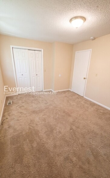 Building Photo - 1710 Ichabod Ln