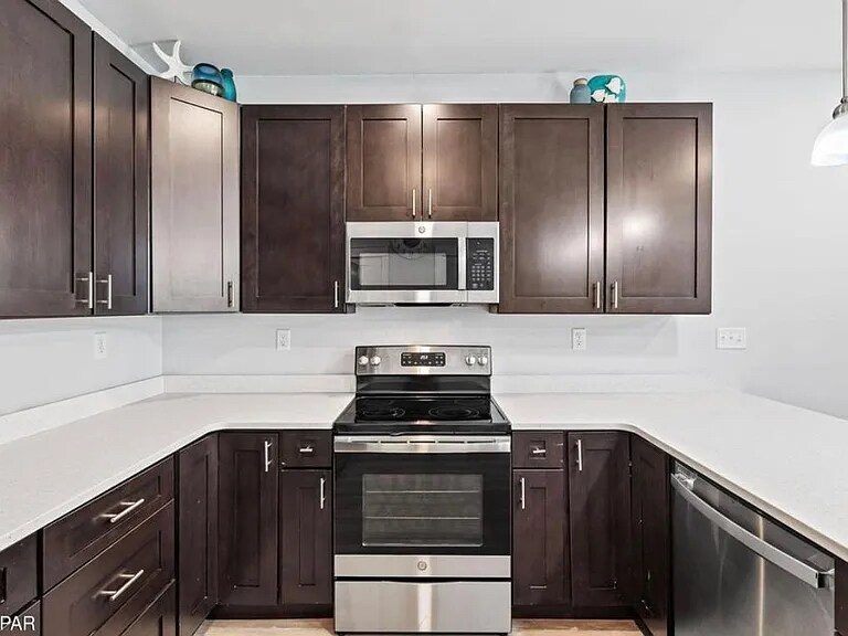 Building Photo - 2226 Joan Ave