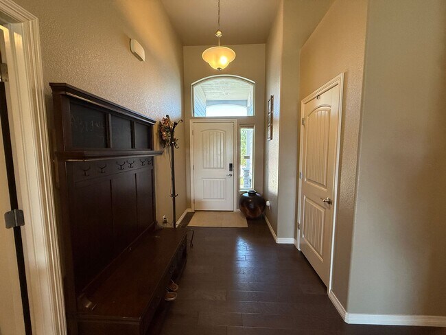 Building Photo - Immaculate 4 Bed 3 Bath Ranch Style Home With Amazing Views & 3 Car Garage in Peyton!!!