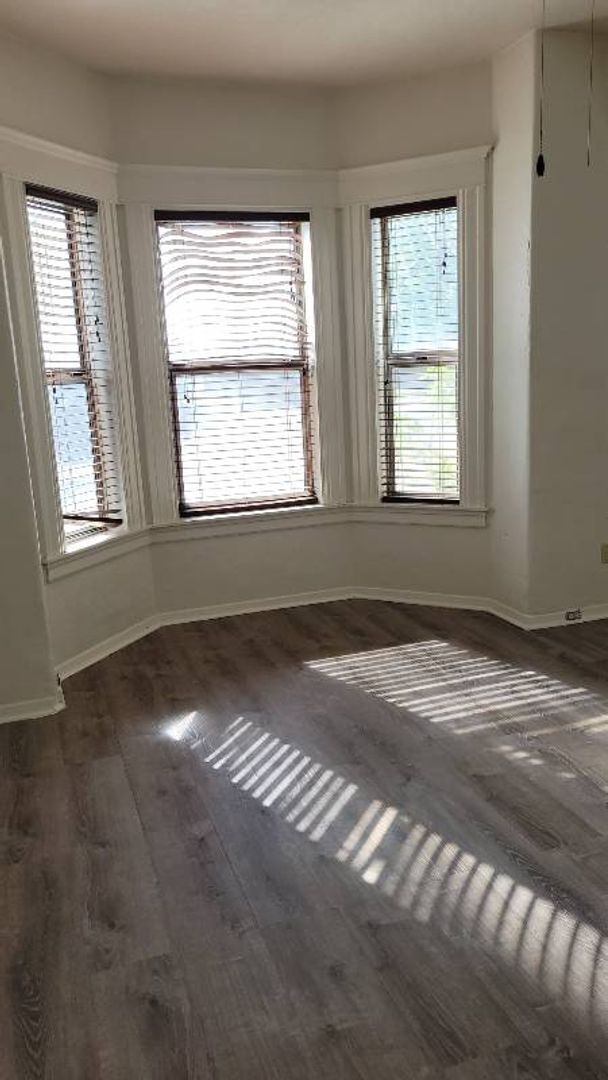 Building Photo - 4Bedroom/2Bath Home in Town of Susanville