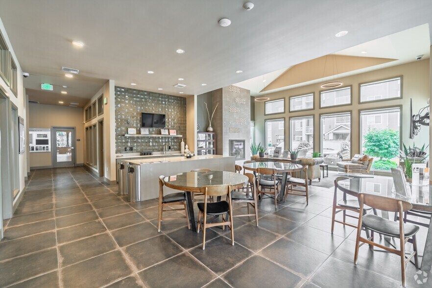 Lobby - Madison Way