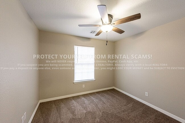 Building Photo - 758 W Breeze Cv