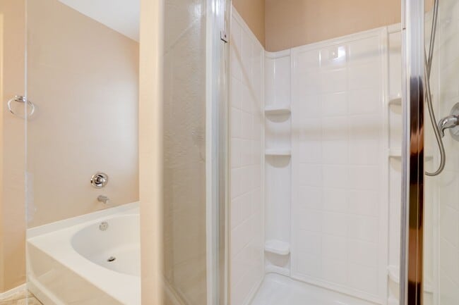 Building Photo - ***MOVE IN SPECIAL*** Spacious 3-Bed Home w/ Private Paver Patio in Gated Community w/ Pool & Park