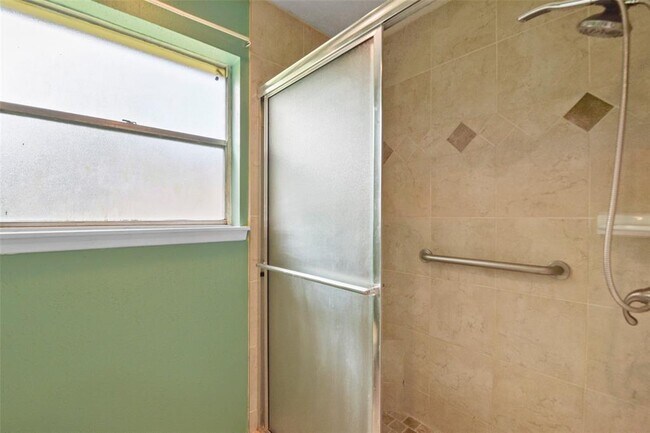 Building Photo - 3607 Cedar Gardens Dr